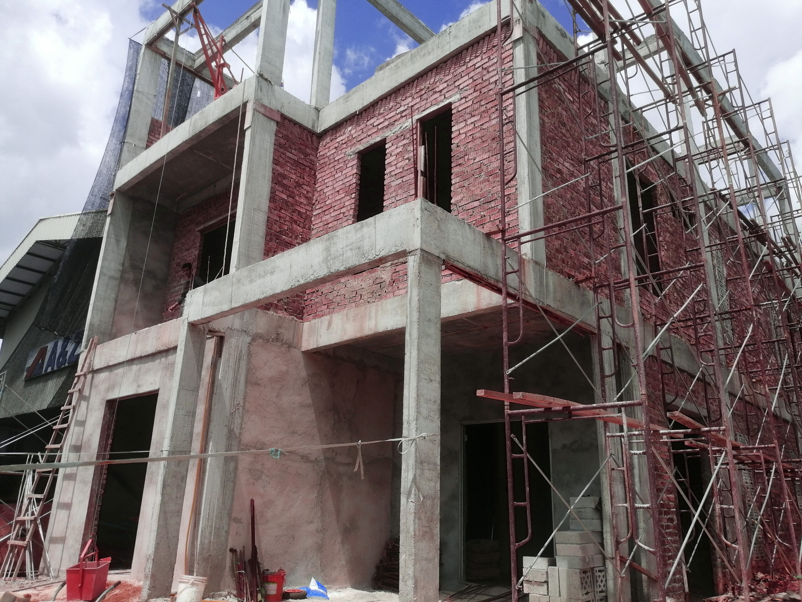 Pembinaan Bangunan Kediaman & Komersial