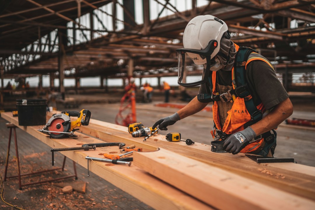 Perkhidmatan kontraktor dan kerja pembinaan di Kluang